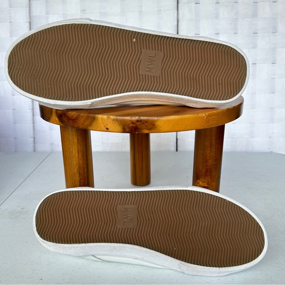 Madewell White Sneakers with Red Laces‎ Size 9 - Picture 6 of 8